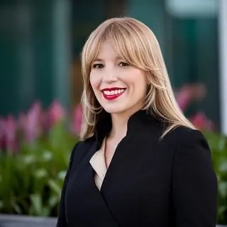 Jennifer Goldberg Co-Founder & CEO
