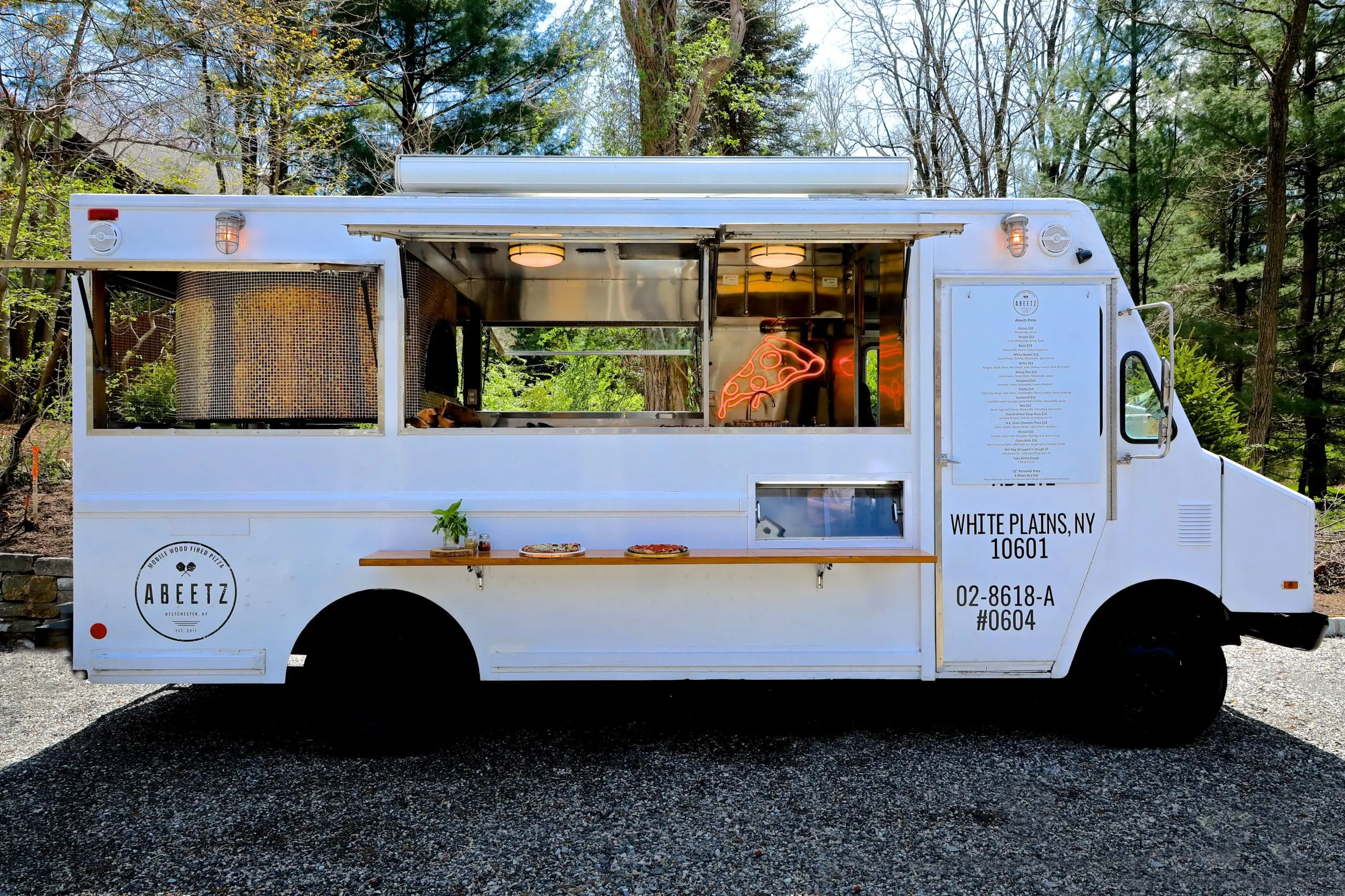 Abeetz food truck during the summer