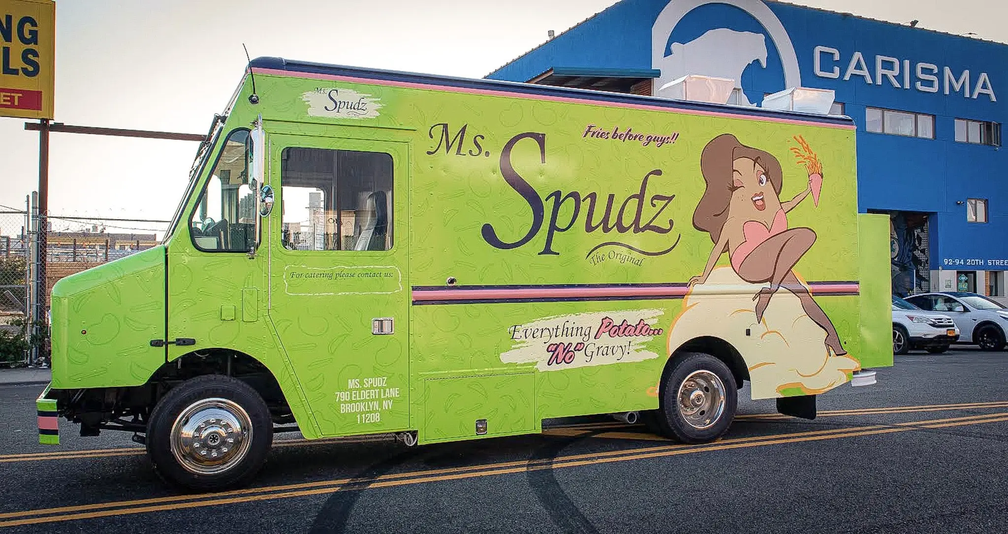 ms. spudz food truck in front of carisma