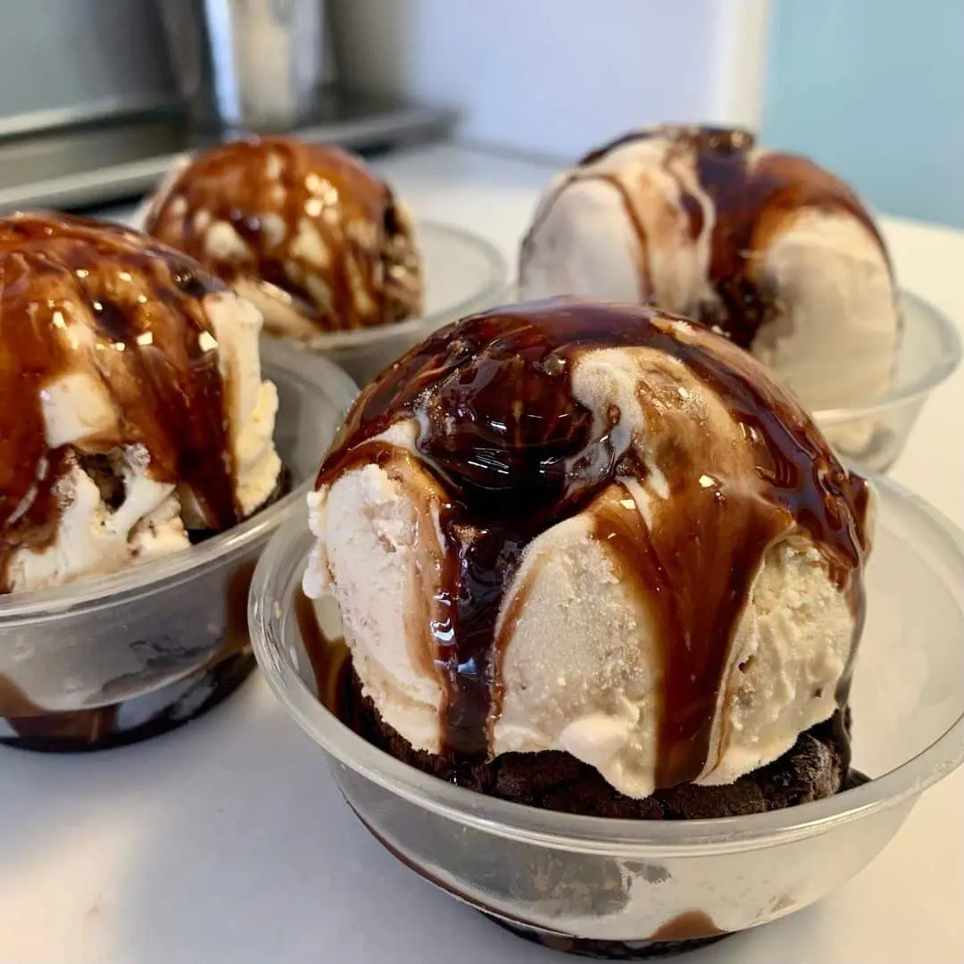Hot chocolate fudge ice cream